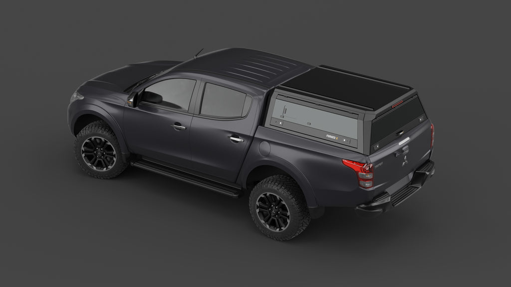 Mitsubishi Triton MQ aluminium ute canopy – with sliding dog windows