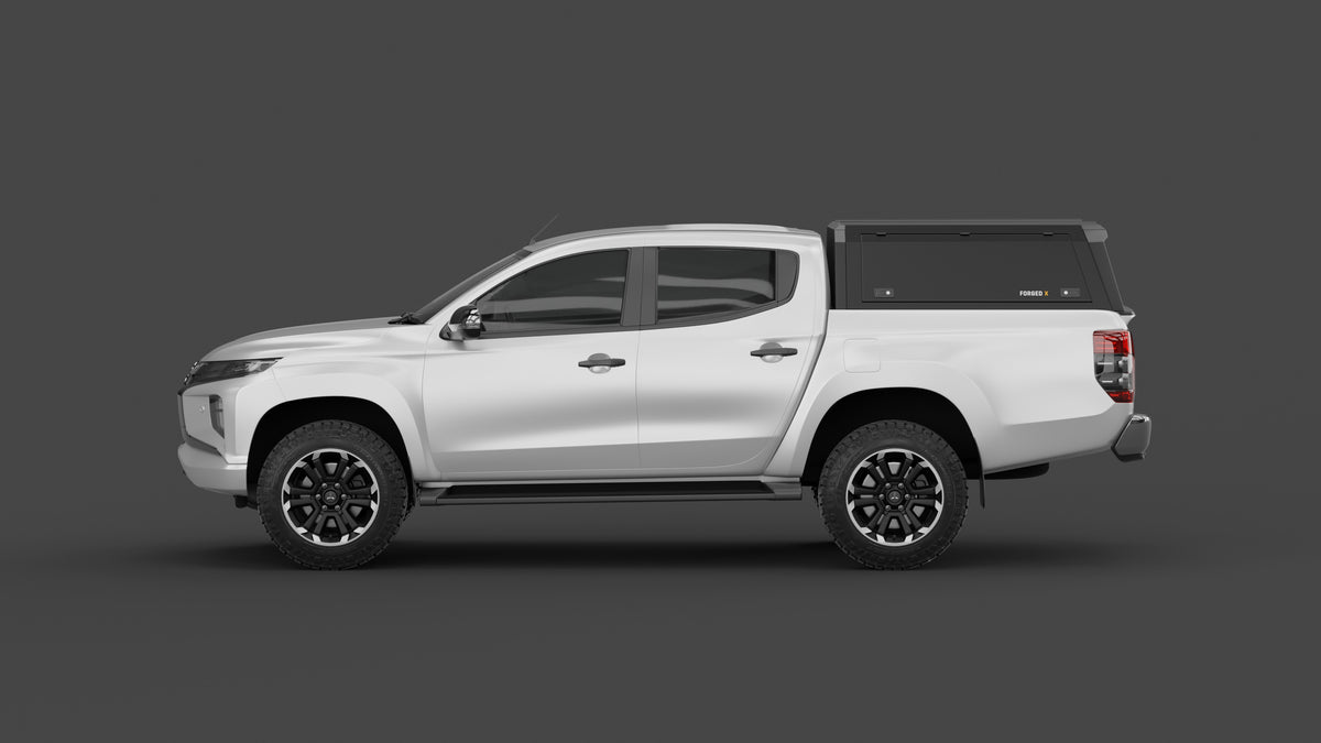 Mitsubishi Triton MR aluminium ute canopy – solid sides